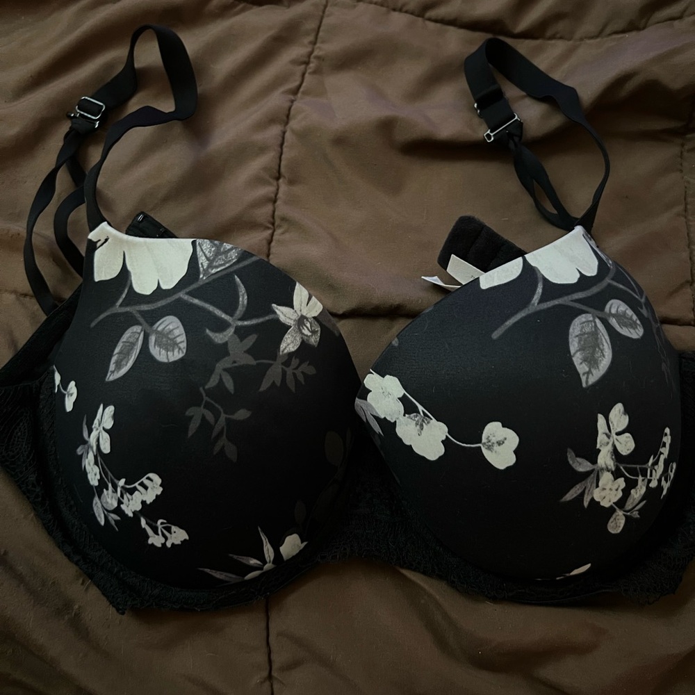 Auden black floral bra 38DD